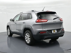 Used 2015  Jeep Cherokee 4WD 4dr Latitude at Landmark Auto Credit Center near springfield&comma; IL