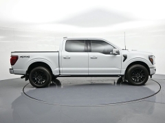 Used 2024  Ford F-150 Platinum 4WD SuperCrew Box at Landmark Auto Credit Center near springfield&comma; IL