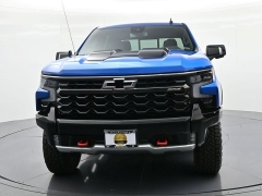 Used 2022  Chevrolet Silverado 1500 4WD Crew Cab 147" ZR2 at Landmark Auto Credit Center near springfield&comma; IL