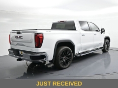 Used 2025  GMC Sierra 1500 4WD Crew Cab 147" SLT at Landmark Auto Credit Center near springfield&comma; IL
