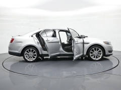 Used 2019  Ford Taurus 4d Sedan AWD Limited at Landmark Auto Credit Center near springfield&comma; IL