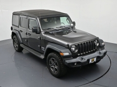 Used 2018  Jeep Wrangler Unlimited 4d SUV 4WD Sport at Landmark Auto Credit Center near springfield&comma; IL