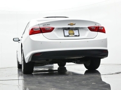 Used 2024  Chevrolet Malibu 4dr Sdn 1LT at Landmark Auto Credit Center near springfield&comma; IL