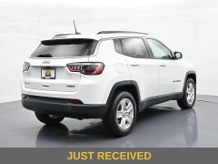 Used 2022  Jeep Compass Latitude 4x4 at Landmark Auto Credit Center near springfield&comma; IL