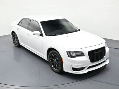 Used 2022  Chrysler 300 Touring L AWD at Landmark Auto Credit Center near springfield&comma; IL