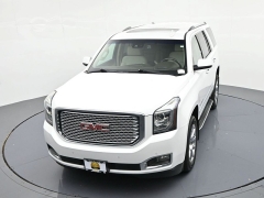Used 2016  GMC Yukon 4d SUV 4WD Denali at Landmark Auto Credit Center near springfield&comma; IL