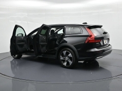 Used 2024  Volvo V60 Cross Country B5 AWD Plus at Landmark Auto Credit Center near springfield&comma; IL