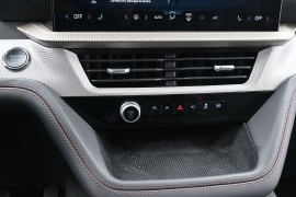 Used 2025  Ford Explorer Active 4WD at Landmark Auto Credit Center near springfield&comma; IL
