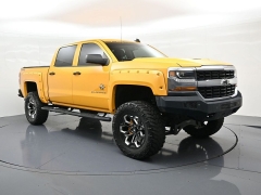 Used 2018  Chevrolet Silverado 1500 4WD Crew Cab LT at Landmark Auto Credit Center near springfield&comma; IL