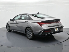 Used 2024  Hyundai Elantra SEL IVT at Landmark Auto Credit Center near springfield&comma; IL