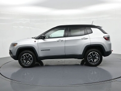 Used 2025  Jeep Compass Trailhawk 4x4 at Landmark Auto Credit Center near springfield&comma; IL