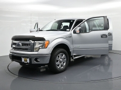 Used 2013  Ford F-150 4WD Supercrew XLT 5 1&sol;2 at Landmark Auto Credit Center near springfield&comma; IL