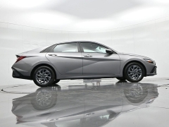 Used 2024  Hyundai Elantra SEL IVT at Landmark Auto Credit Center near springfield&comma; IL