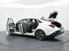 Used 2024  Hyundai Elantra Limited IVT at Landmark Auto Credit Center near springfield&comma; IL