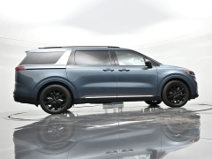Used 2023  Kia Carnival SX Prestige FWD at Landmark Auto Credit Center near springfield&comma; IL
