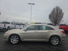 Used 2013  Chrysler 200 4d Sedan Touring at Landmark Auto Credit Center near springfield&comma; IL