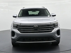 Used 2026  Volkswagen Atlas 2&period;0T SE w&sol;Technology FWD at Landmark Auto Credit Center near springfield&comma; IL