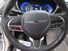 Used 2023  Chrysler Pacifica Limited FWD at Landmark Auto Credit Center near springfield&comma; IL