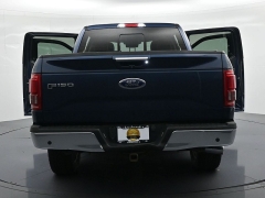 Used 2017  Ford F-150 4WD SuperCrew Lariat 5 1&sol;2 at Landmark Auto Credit Center near springfield&comma; IL