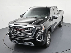 Used 2019  GMC Sierra 1500 4WD Crew Cab 147" Denali at Landmark Auto Credit Center near springfield&comma; IL