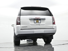 Used 2016  GMC Yukon 4d SUV 4WD Denali at Landmark Auto Credit Center near springfield&comma; IL