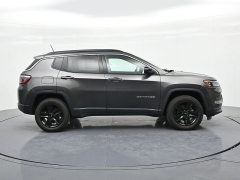 Used 2022  Jeep Compass Latitude 4x4 at Landmark Auto Credit Center near springfield&comma; IL