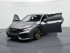 Used 2018  Honda Civic Si Sedan Manual at Landmark Auto Credit Center near springfield&comma; IL