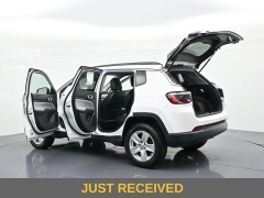 Used 2022  Jeep Compass Latitude 4x4 at Landmark Auto Credit Center near springfield&comma; IL