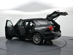 Used 2026  Ford Explorer Platinum 4WD at Landmark Auto Credit Center near springfield&comma; IL