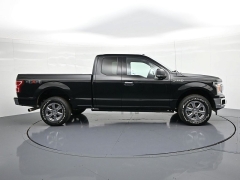Used 2018  Ford F-150 4WD SuperCab Lariat at Landmark Auto Credit Center near springfield&comma; IL