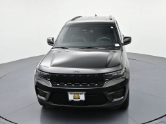 Used 2023  Jeep Grand Cherokee Altitude 4x4 at Landmark Auto Credit Center near springfield&comma; IL