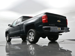 Used 2015  Chevrolet Silverado 1500 4WD Double Cab 143&period;5" LT w&sol;1LT at Landmark Auto Credit Center near springfield&comma; IL