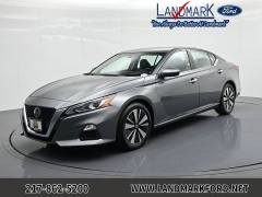  2022 Nissan Altima 2&period;5 SV Sedan at Landmark Auto Credit Center near springfield&comma; IL