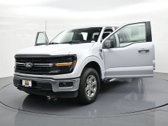 Used 2025  Ford F-150 XLT 4WD SuperCrew 5&period;5' Box at Landmark Auto Credit Center near springfield&comma; IL