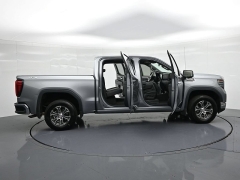 Used 2025  GMC Sierra 1500 4WD Crew Cab 147" SLT at Landmark Auto Credit Center near springfield&comma; IL