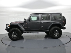 Used 2018  Jeep Wrangler Unlimited 4d SUV 4WD Rubicon at Landmark Auto Credit Center near springfield&comma; IL