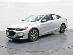  2022 Chevrolet Malibu 4dr Sdn RS at Landmark Auto Credit Center near springfield&comma; IL