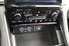 Used 2023  Jeep Grand Cherokee Laredo 4x4 at Landmark Auto Credit Center near springfield&comma; IL