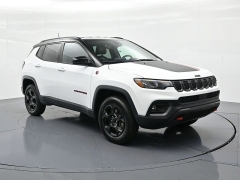 Used 2023  Jeep Compass Trailhawk 4x4 at Landmark Auto Credit Center near springfield&comma; IL