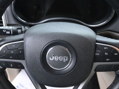 Used 2018  Jeep Grand Cherokee 4d SUV 4WD Limited V6 at Landmark Auto Credit Center near springfield&comma; IL