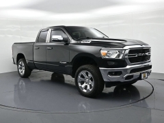 Used 2020  Ram 1500 Big Horn 4x4 Quad Cab 6'4" Box at Landmark Auto Credit Center near springfield&comma; IL