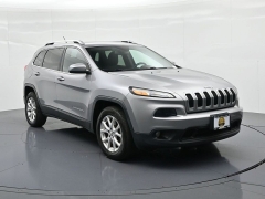 Used 2015  Jeep Cherokee 4WD 4dr Latitude at Landmark Auto Credit Center near springfield&comma; IL