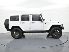 Used 2013  Jeep Wrangler Unlimited 4d Convertible Sahara at Landmark Auto Credit Center near springfield&comma; IL