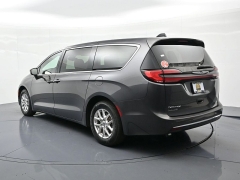Used 2023  Chrysler Pacifica Touring L FWD at Landmark Auto Credit Center near springfield&comma; IL