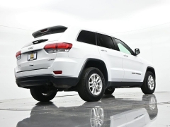 Used 2020  Jeep Grand Cherokee Laredo 4x4 at Landmark Auto Credit Center near springfield&comma; IL