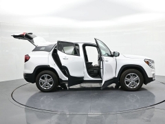 Used 2024  GMC Terrain AWD 4dr SLE at Landmark Auto Credit Center near springfield&comma; IL
