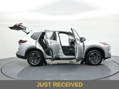 Used 2024  Nissan Rogue FWD SV at Landmark Auto Credit Center near springfield&comma; IL