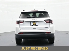 Used 2022  Jeep Compass Latitude 4x4 at Landmark Auto Credit Center near springfield&comma; IL