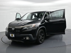 Used 2017  Honda Ridgeline Crew Cab AWD Black Edition at Landmark Auto Credit Center near springfield&comma; IL