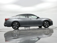 Used 2022  Nissan Altima 2&period;5 SV Sedan at Landmark Auto Credit Center near springfield&comma; IL